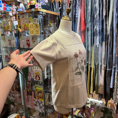 Muuc Embroidery T-shirt, 2 Colors