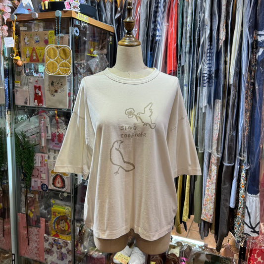 Laiterie Birds Sing Together Ivory T-shirt, made in Japan