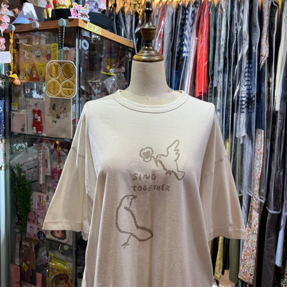 EXTRA30- Laiterie Birds Sing Together Ivory T-shirt, made in Japan