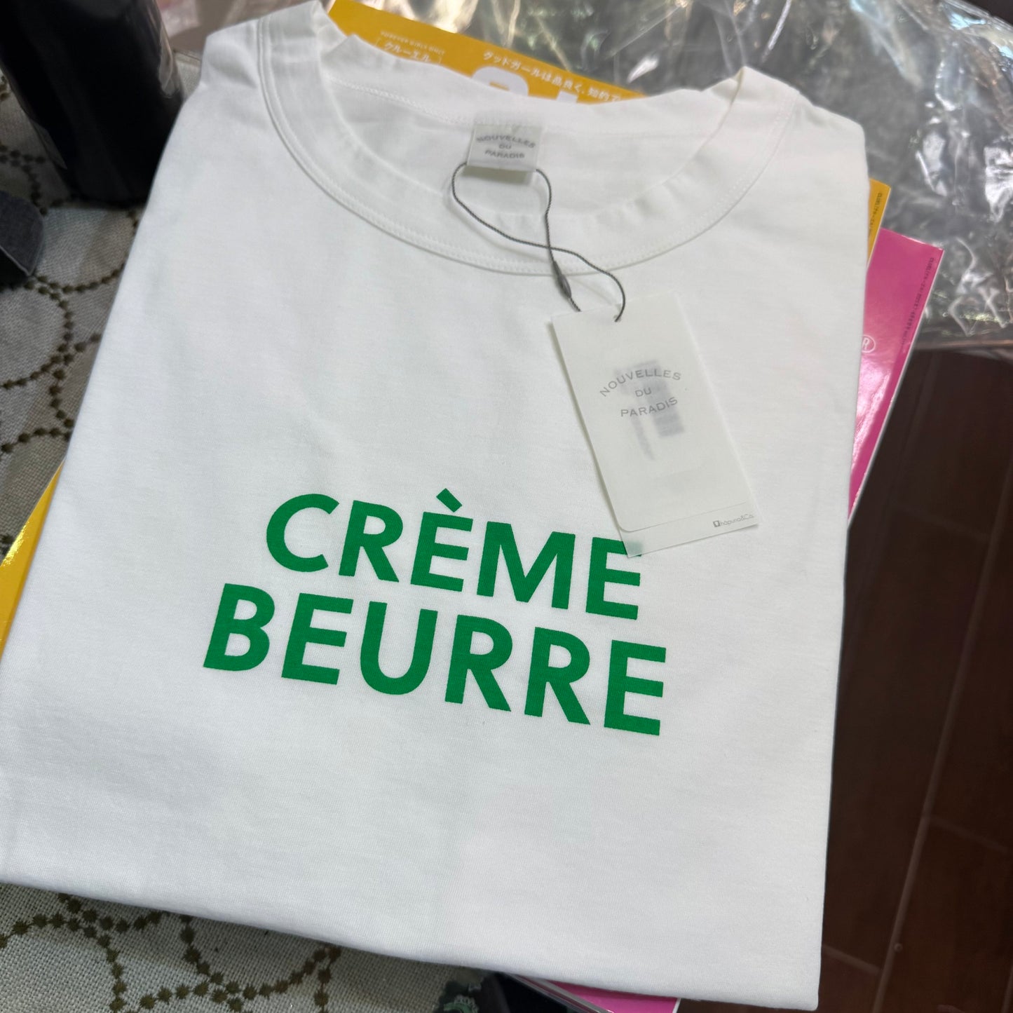 Nouvelles du Paradis Crème Beurre T-shirt, 2 Colors, made in Japan