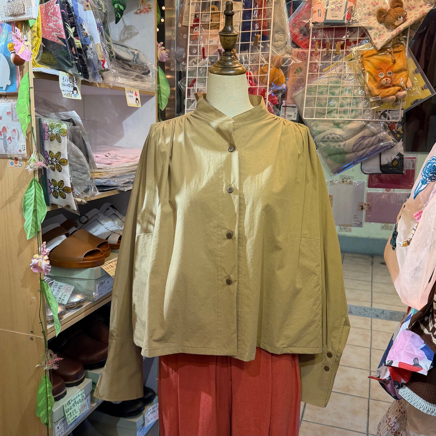 Liyoca Beige Shirt, made in Japan