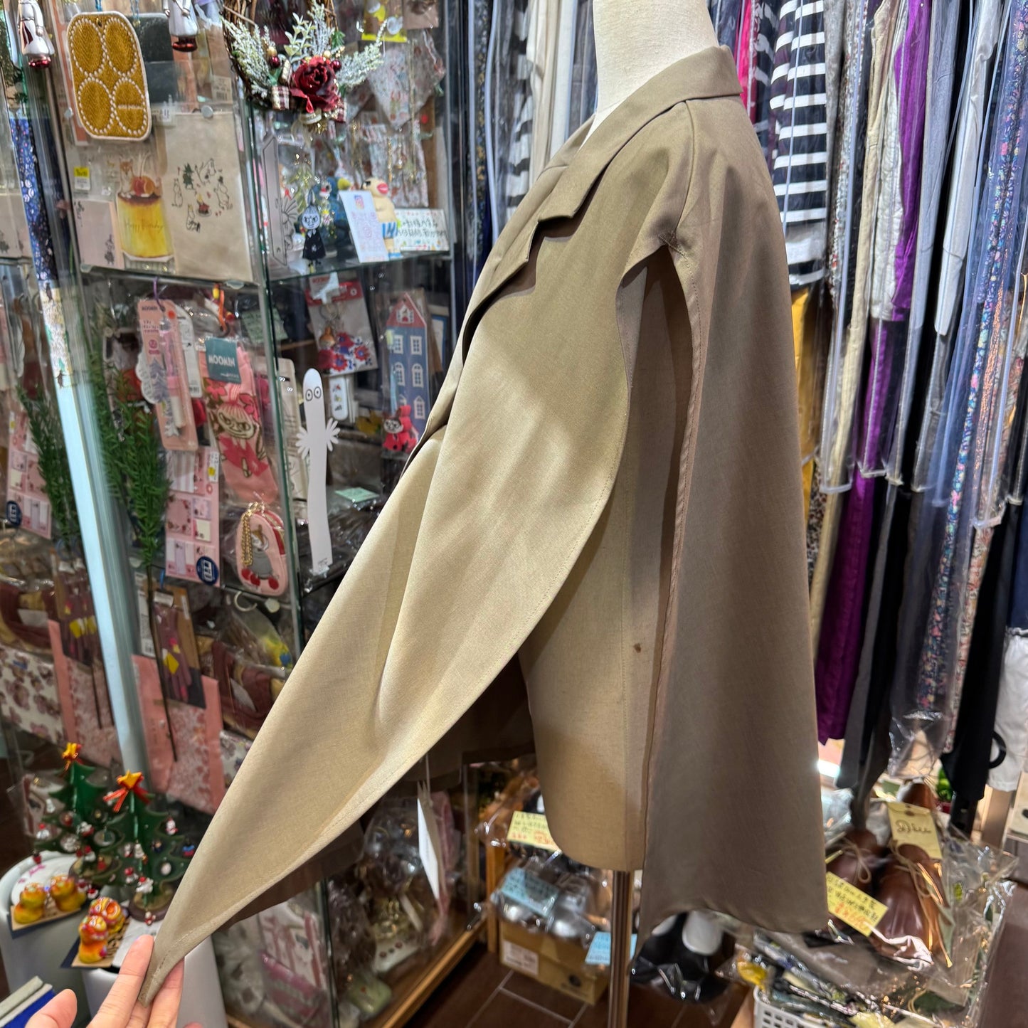 EXTRA20- Midiumisolid Beige Top, Outer, made in Japan