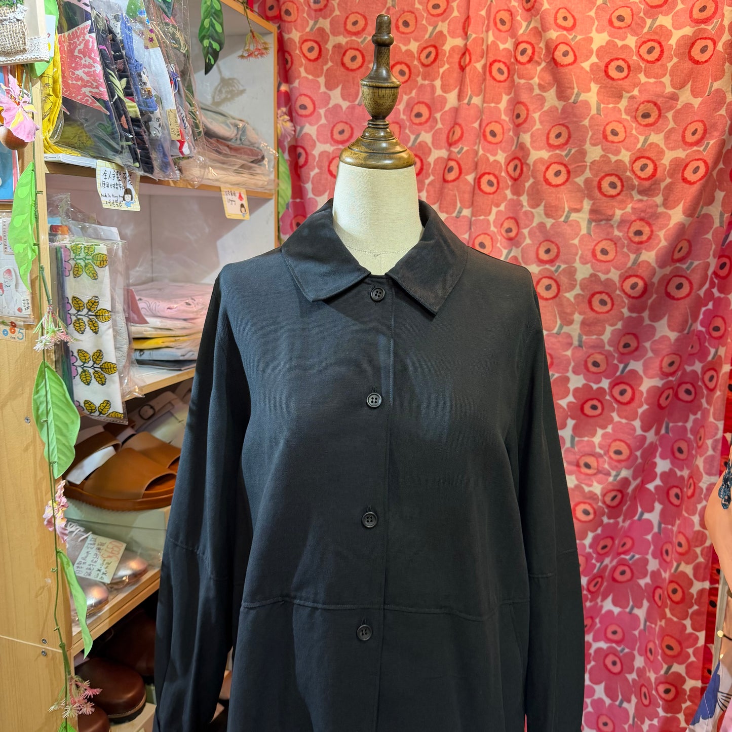 Midiumisolid Black Blazer, made in Japan