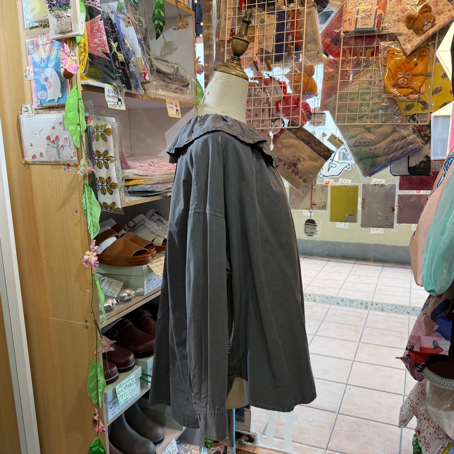 Estroislose Charcoal Shirt, made in Japan