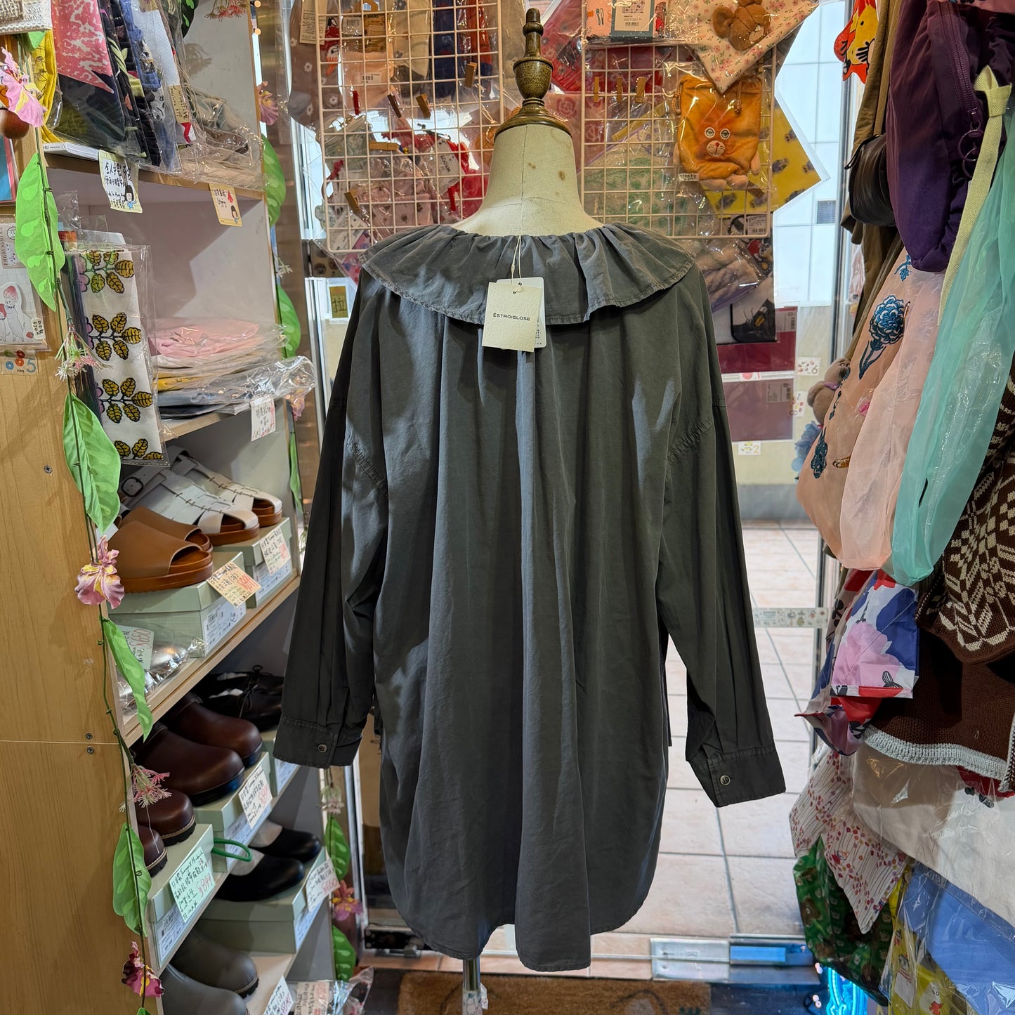 Estroislose Charcoal Shirt, made in Japan