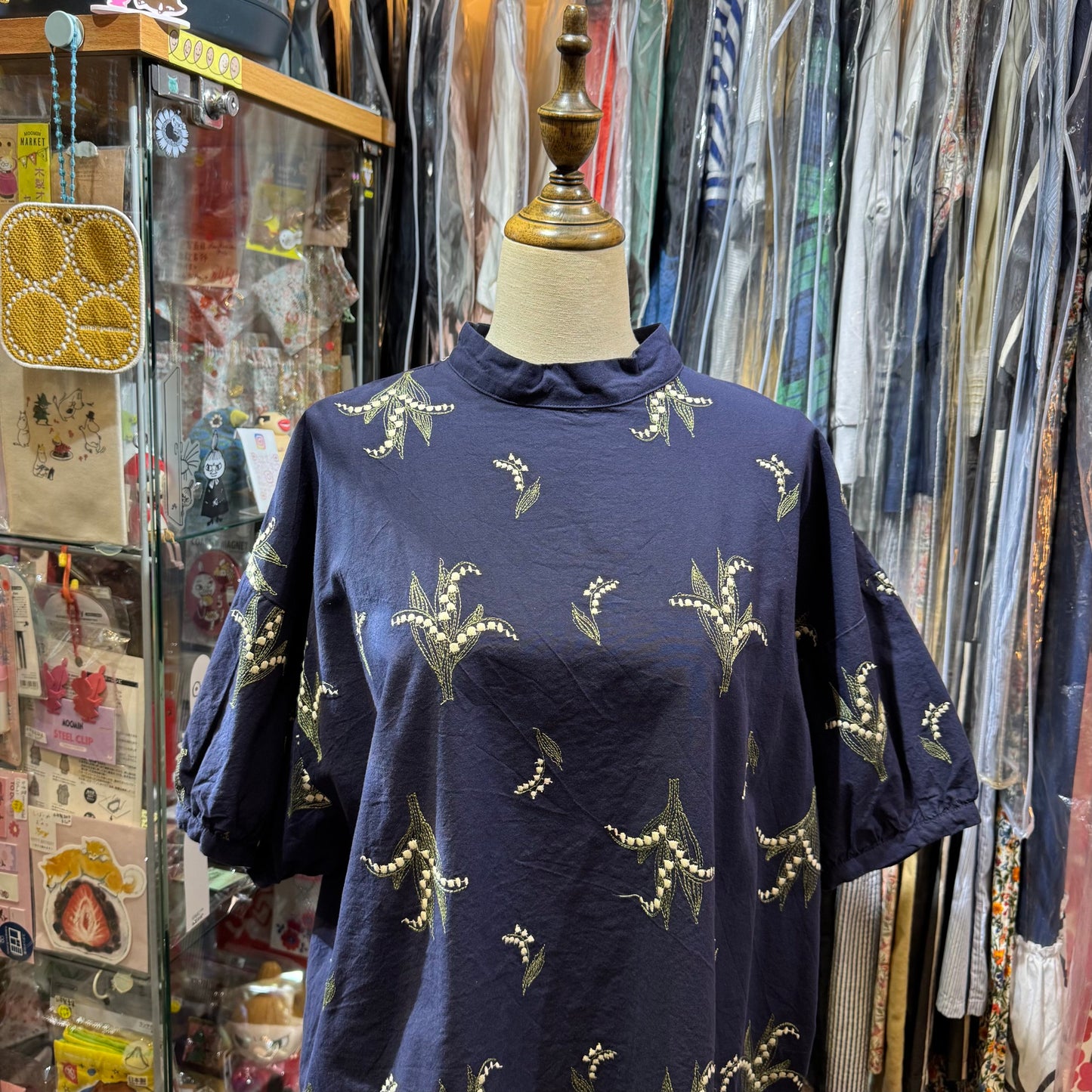 Sun Valley Embroidery Lily of the Valley Navy Top