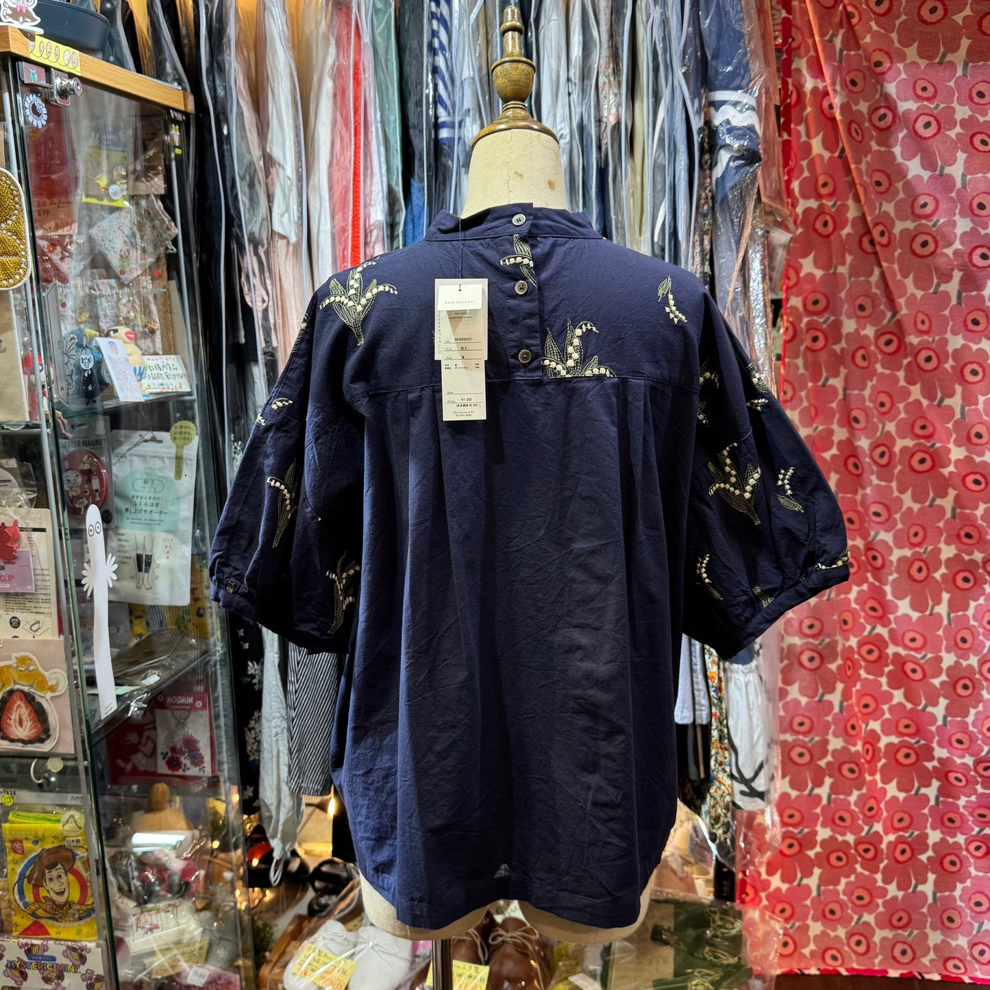 Sun Valley Embroidery Lily of the Valley Navy Top