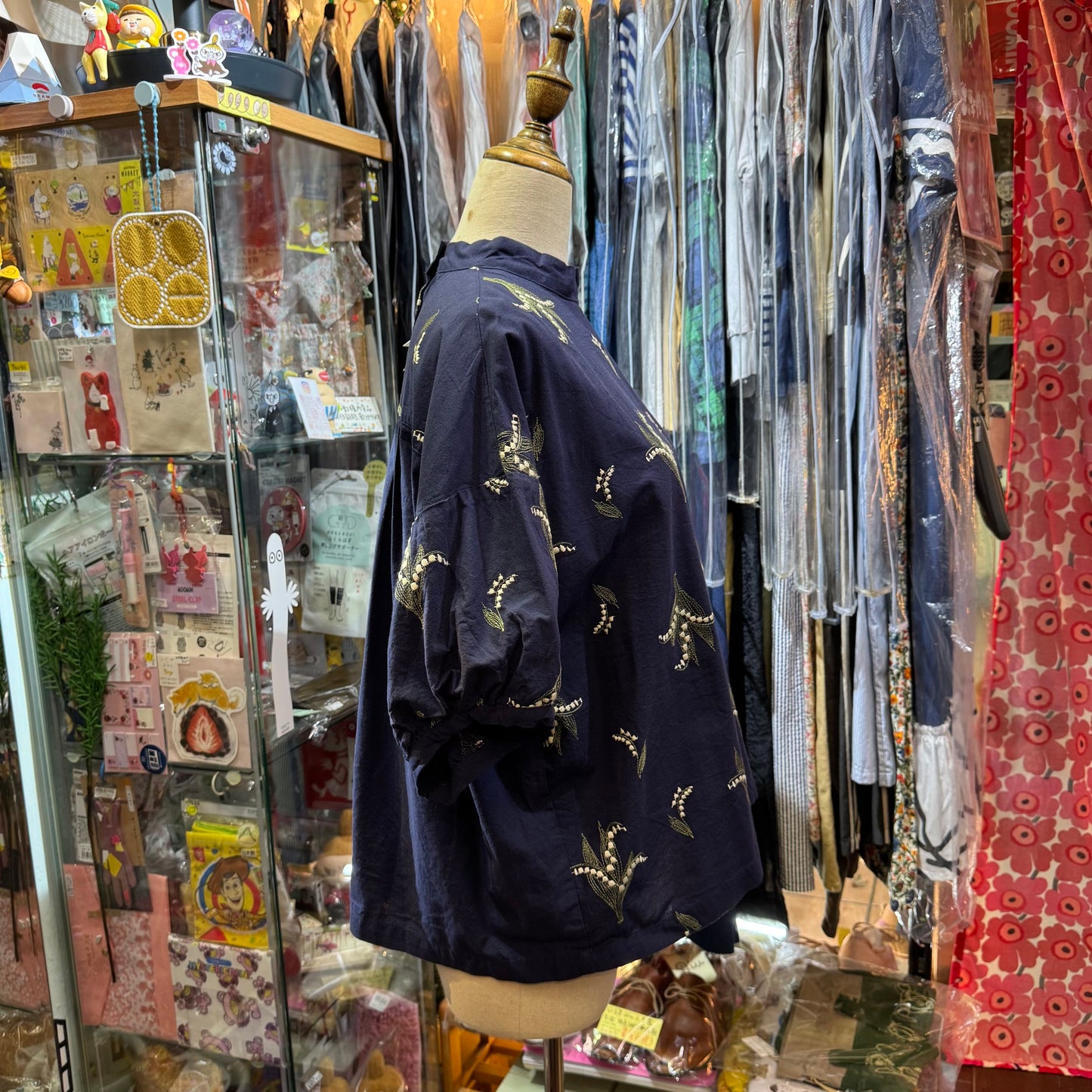 Sun Valley Embroidery Lily of the Valley Navy Top