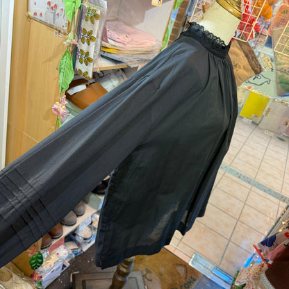 Blue Willow Black Lace Collar Blouse