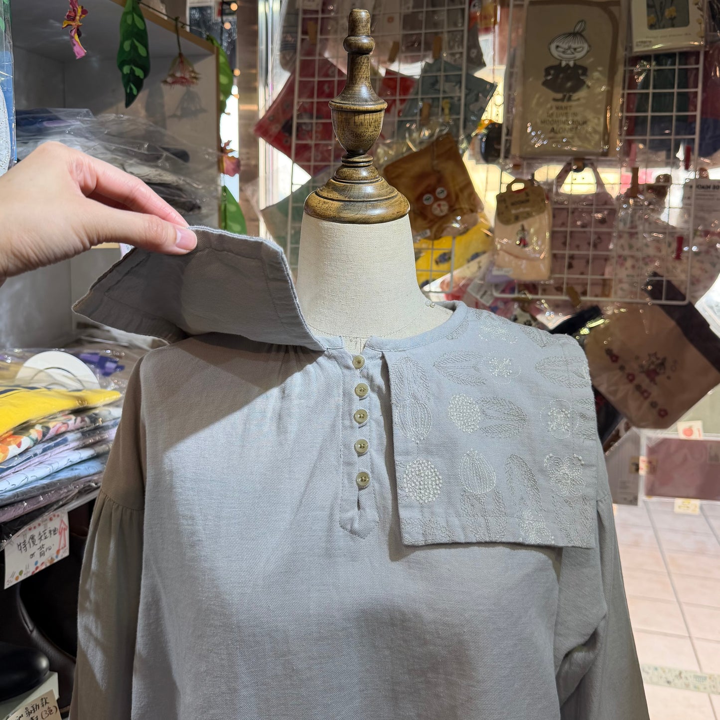 Tukuroi by Sun Valley Grey Embroidery Blouse Top