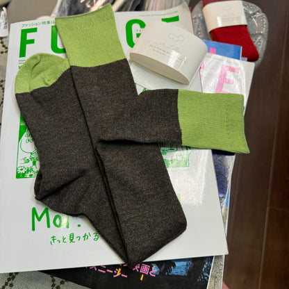 en lille Wool Long Socks, 2 Colors, made in Japan