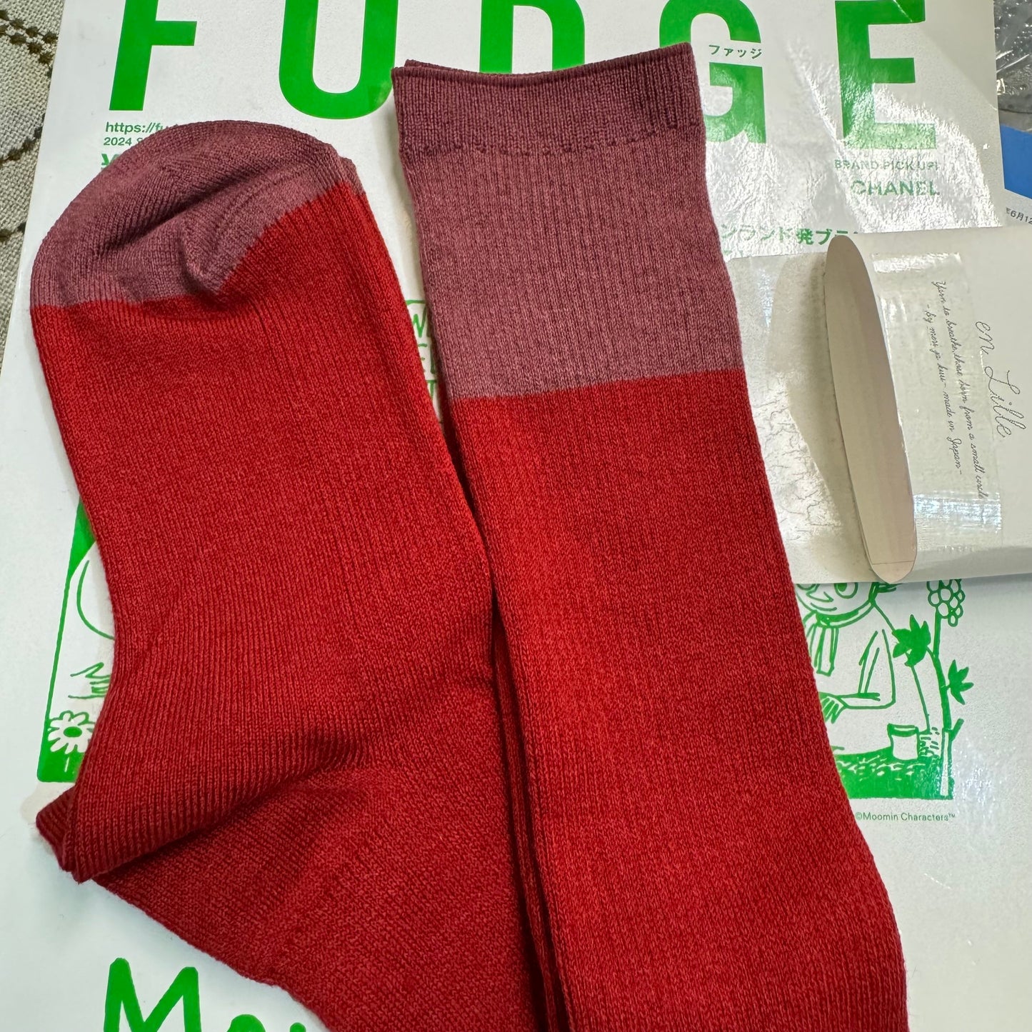 en lille Wool Long Socks, 2 Colors, made in Japan