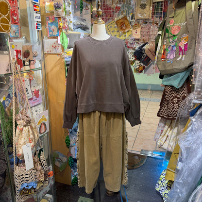 Estroislose Brown Sweatshirt, made in Japan