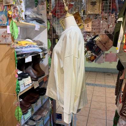 Sale- Yarra White Sweatshirt, made in Japan