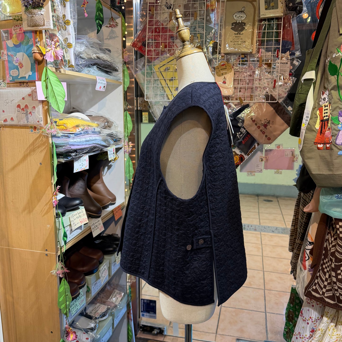 Yarra Black Embroidery Quilted Vest, made in India