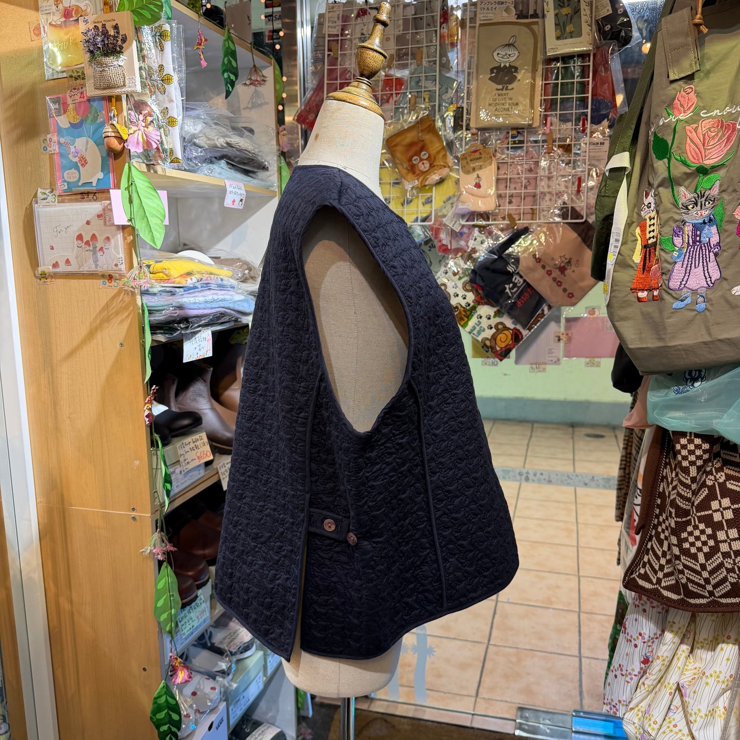 Yarra Black Embroidery Quilted Vest, made in India