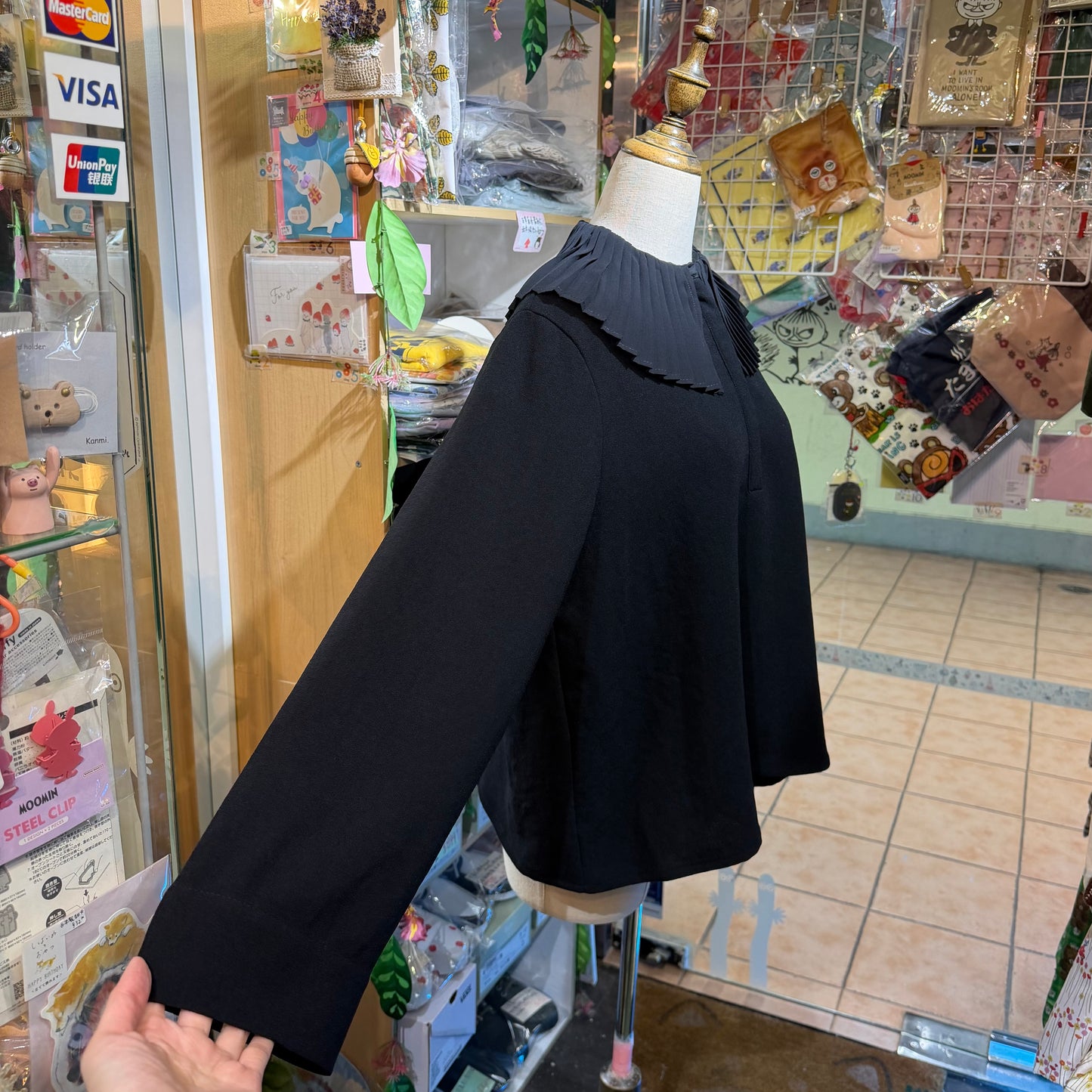 Mizuiro Ind Frill Black Blouse, made in Japan