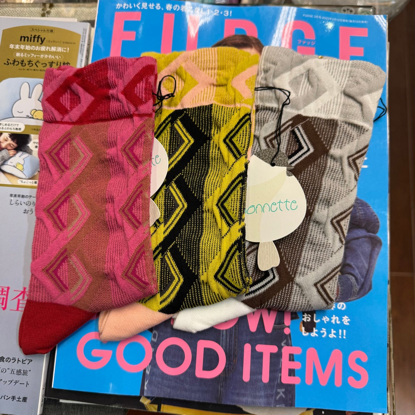Nonnette Polygrams Socks, 3 Colors, made in Japan