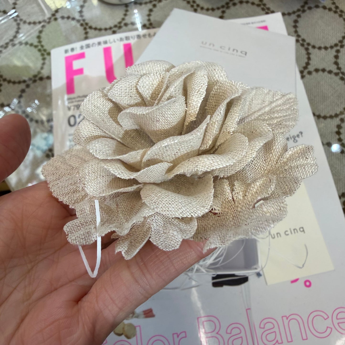 UN CINQ Natural Linen Corsage Rose, Brooch, made in Korea
