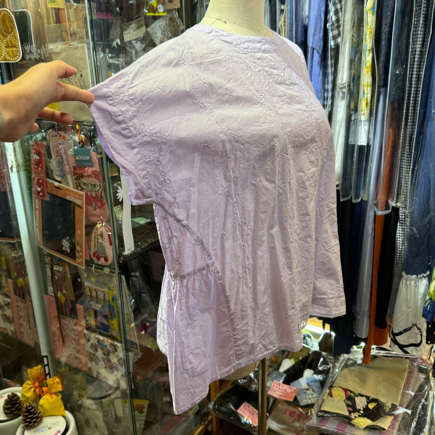 EXTRA20- Sun Valley Floral Embroidery Top, 2 Colors