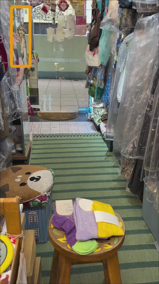 $99 only- en Lille たんぽぽ Yellow Socks, made in Japan
